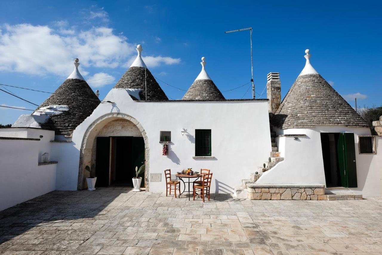 マルティナ・フランカ Trulli And Pool - I Cactusヴィラ エクステリア 写真