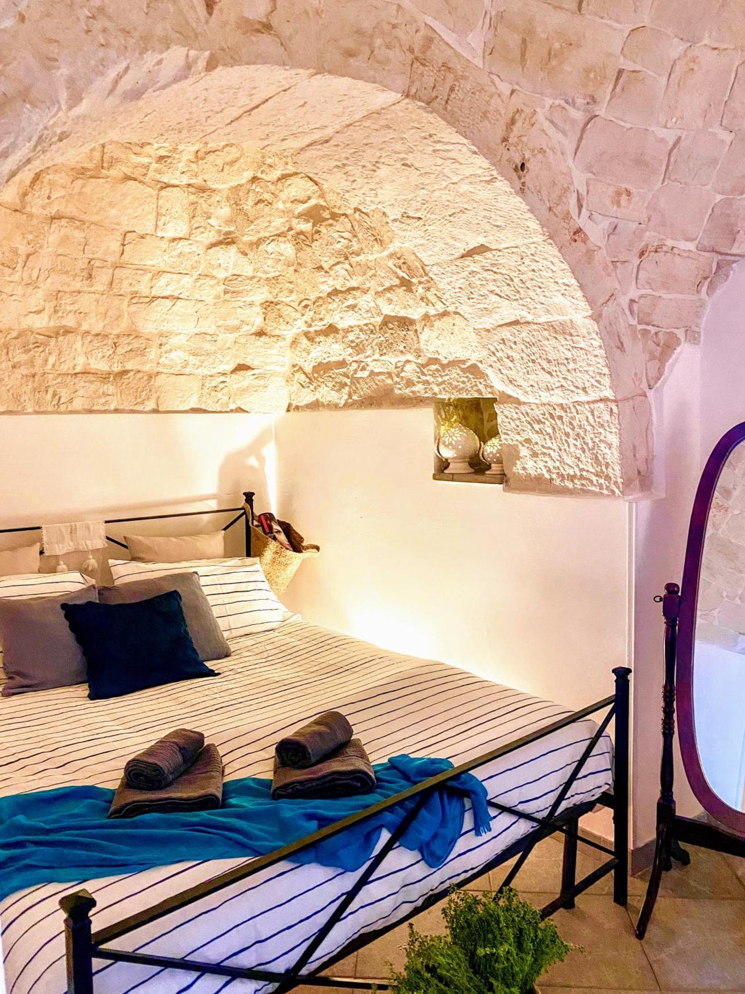 マルティナ・フランカ Trulli And Pool - I Cactusヴィラ エクステリア 写真